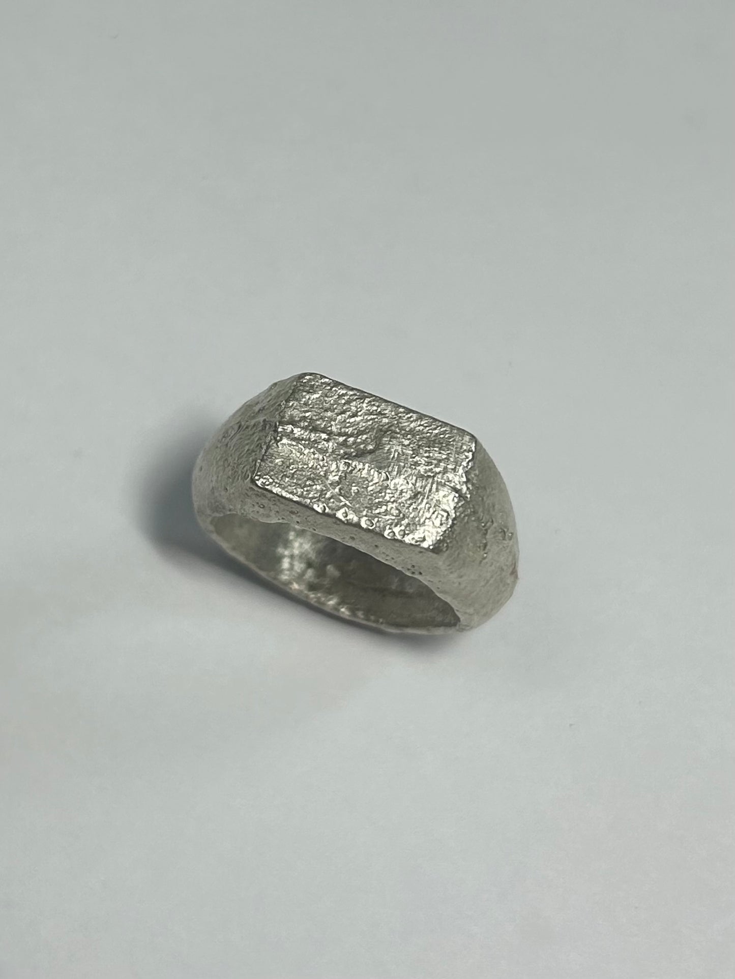 Rough Rectangle Signet