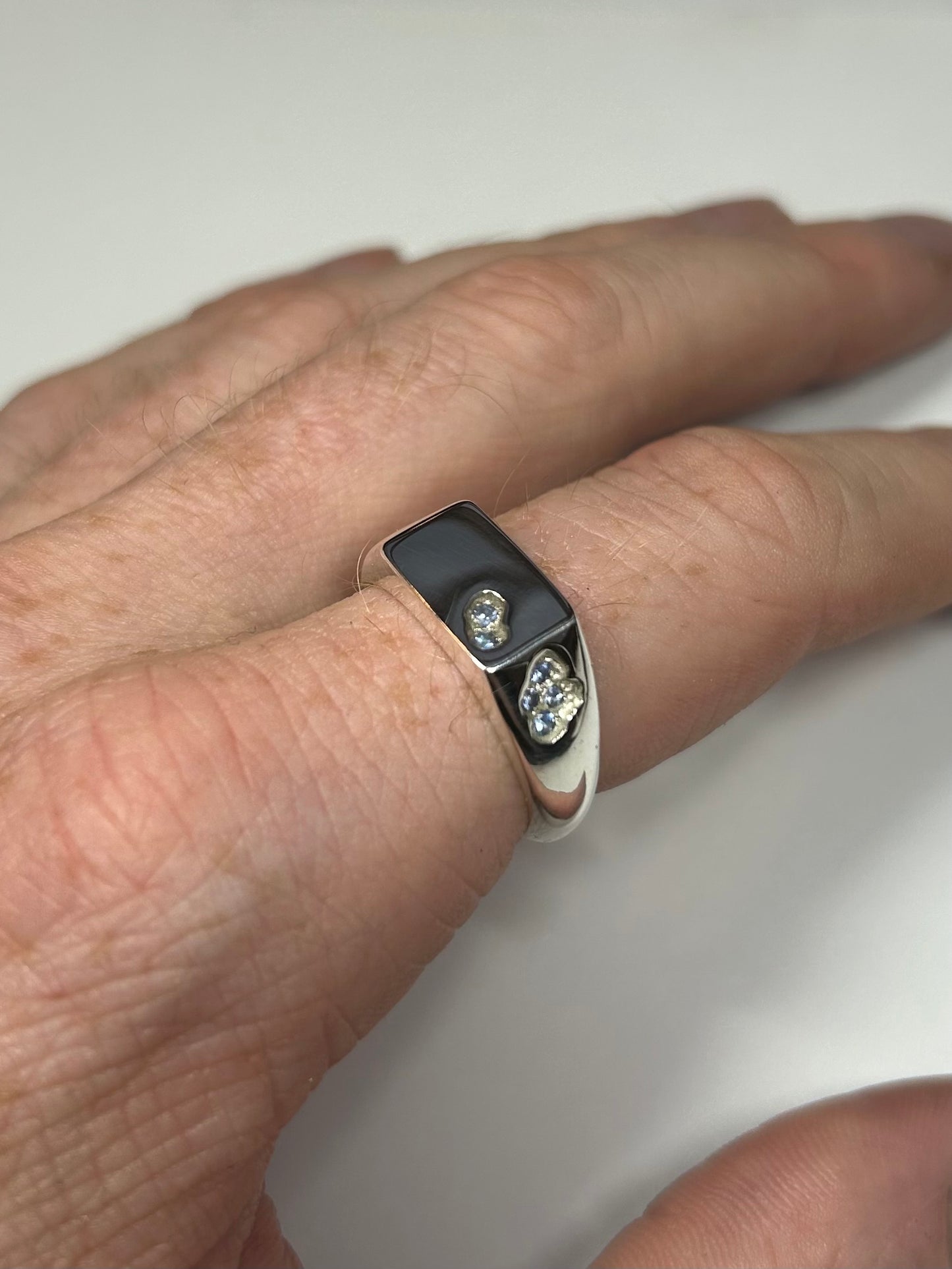 Signet Light Blue Sapphire Embedded Ring