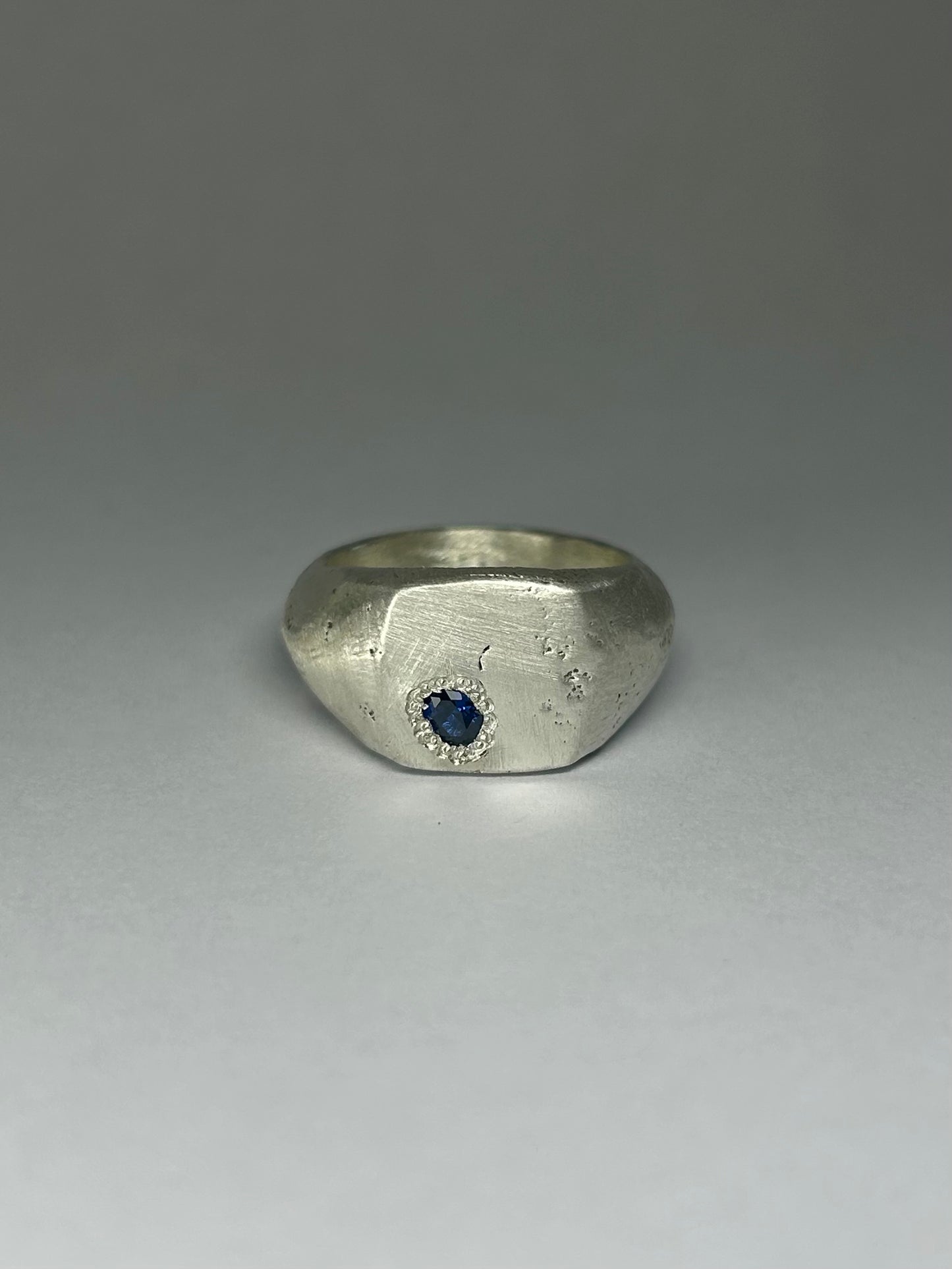 Rough Sapphire Signet