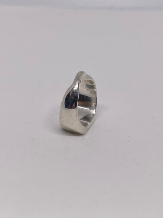 Twisted Band Signet Ring