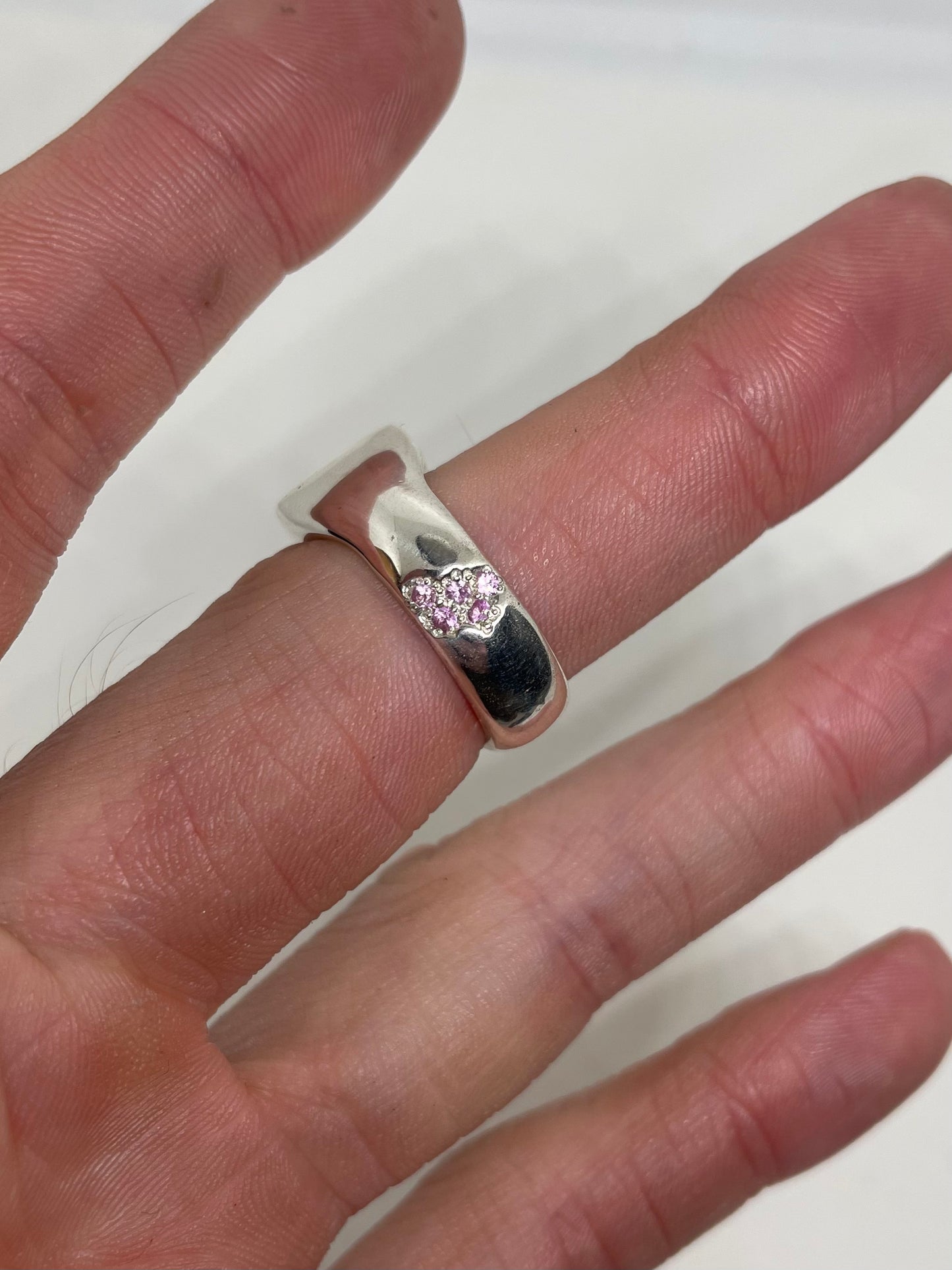 Signet Sapphire Embedded Ring Pink