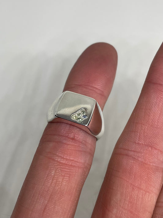 Signet Sapphire Embedded Ring