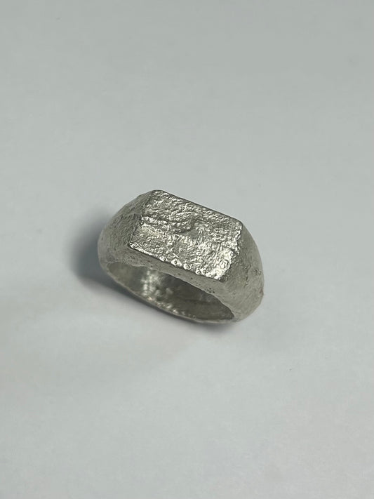 Rough Rectangle Signet