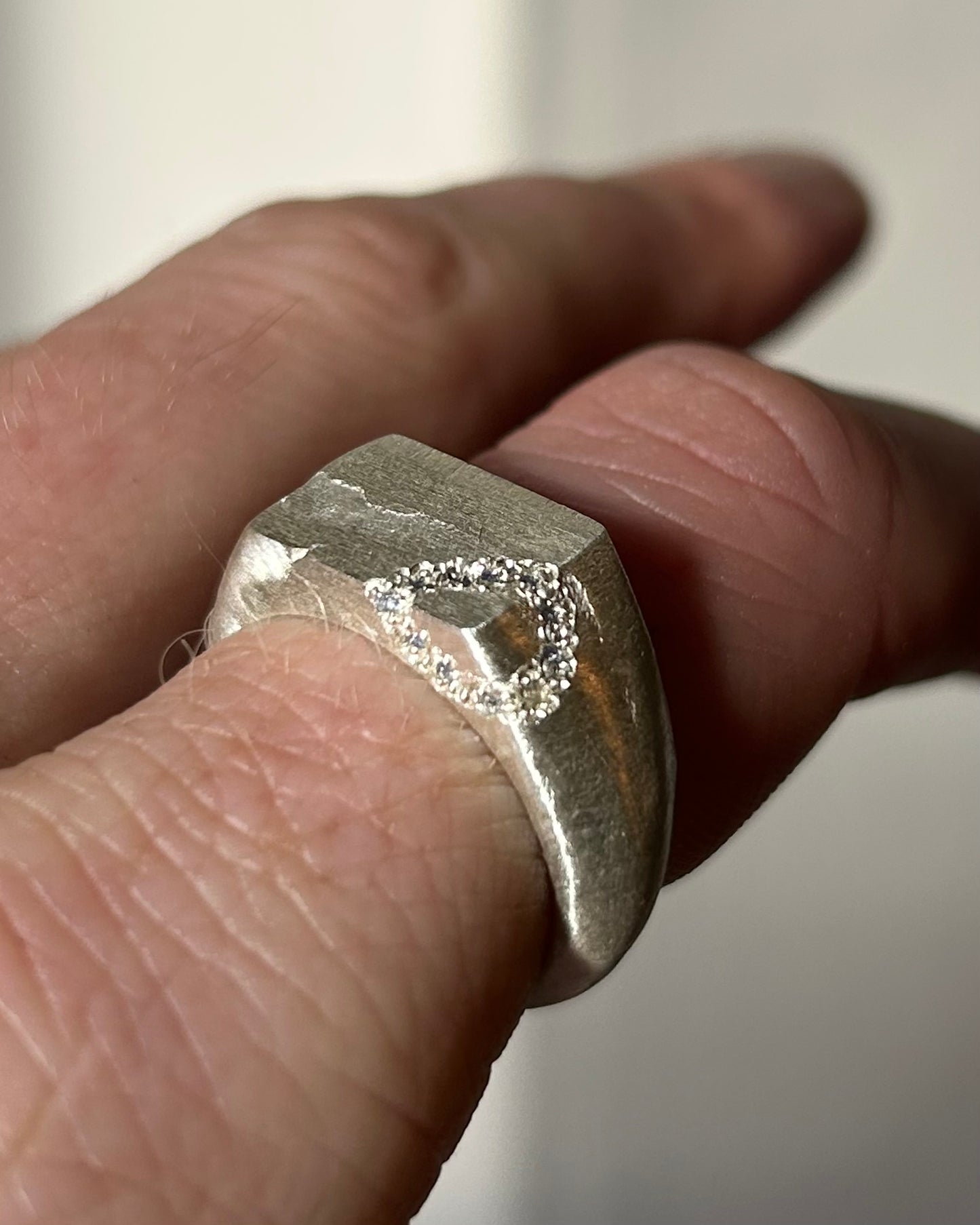 Corner Rough Tanzanite Rectangle Signet