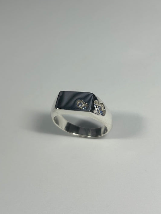 Signet Light Blue Sapphire Embedded Ring