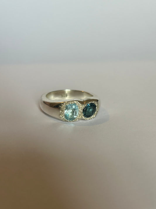 Twin Oval Ring